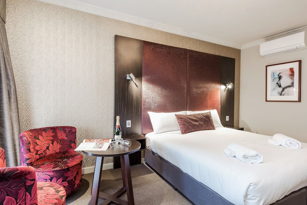 Фото Tonsley Hotel