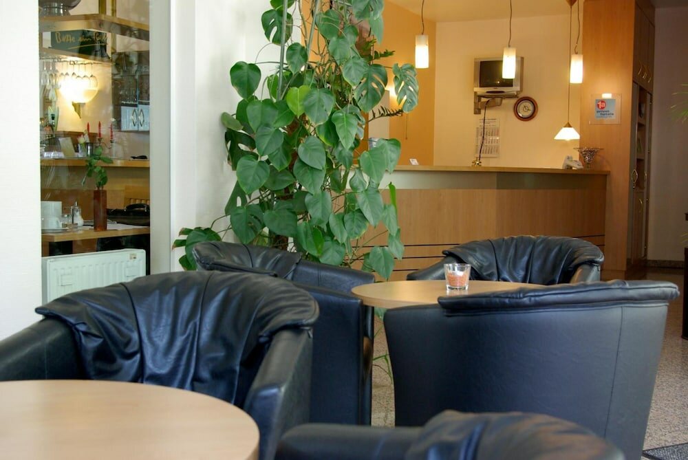 Фото Airport Businesshotel Koeln