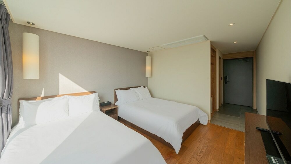 Фото Vistacay Hotel Cheonjiyeon