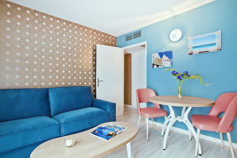 Фото Nice Promenade Residhome Aparthotel