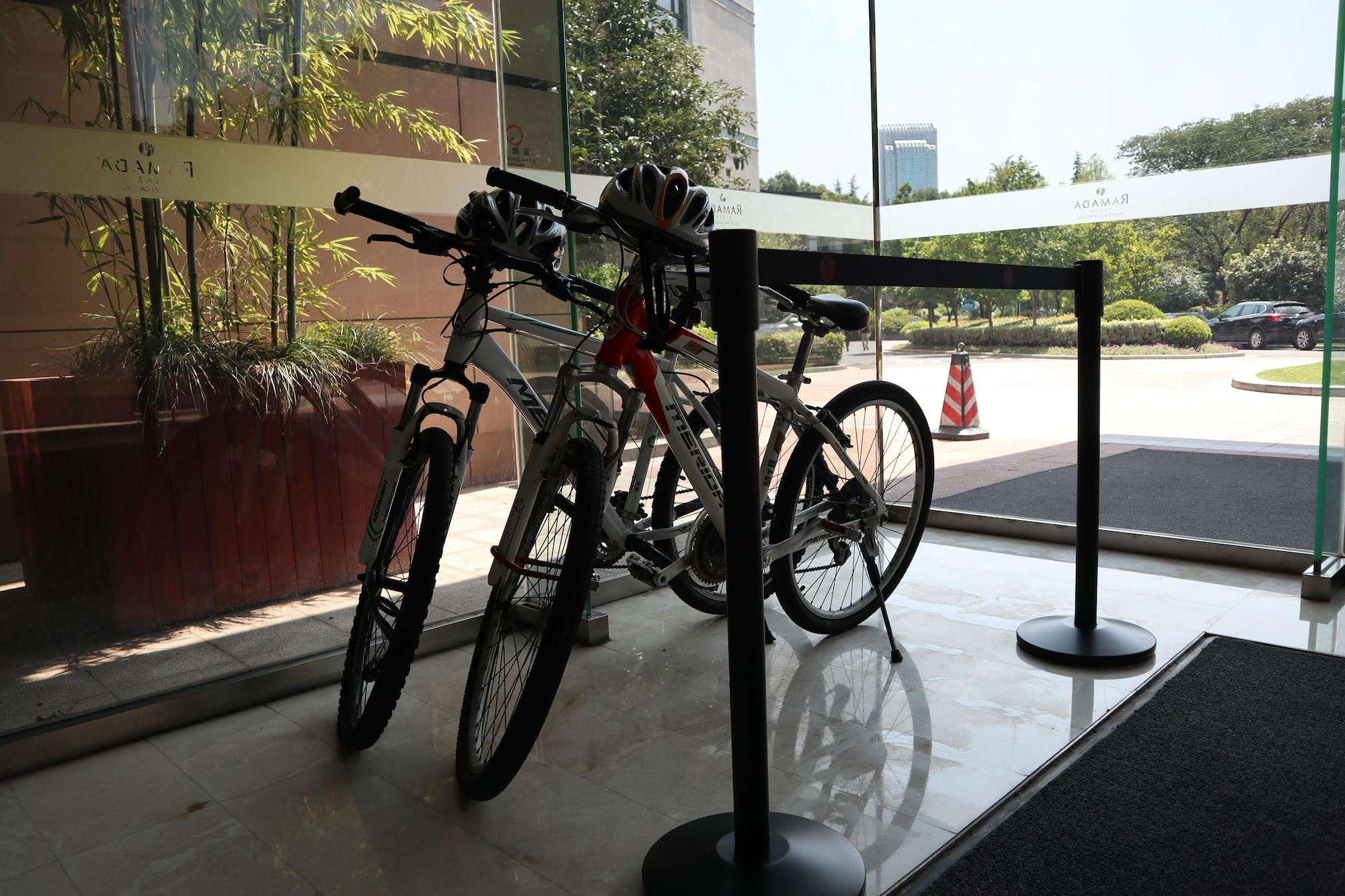 Фото Ramada Plaza Shanghai Caohejing