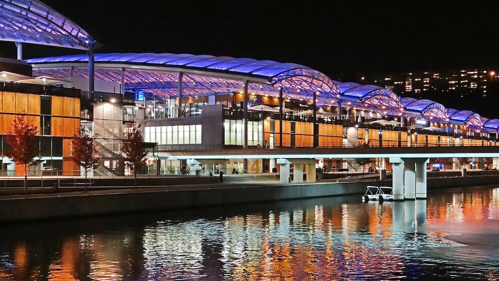 Фото Hotel Chromatics by HappyCulture