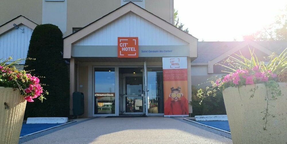 Фото отеля 1