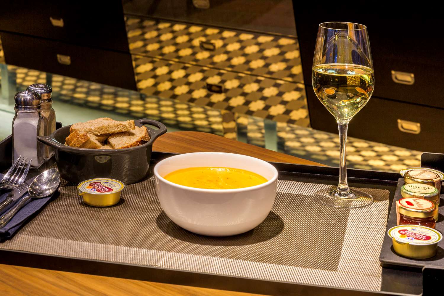 Фото Best Western Premier Why Hotel