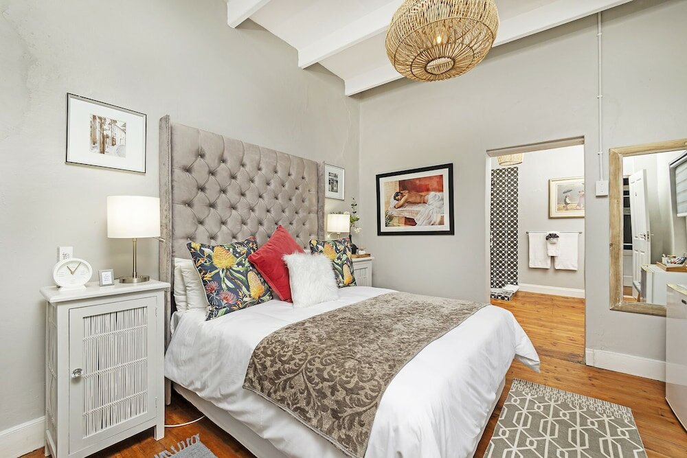 Фото La Montagne Bed & Breakfast