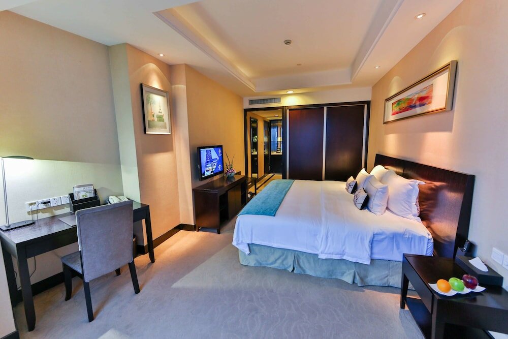 Фото Nade Freedom Hotel