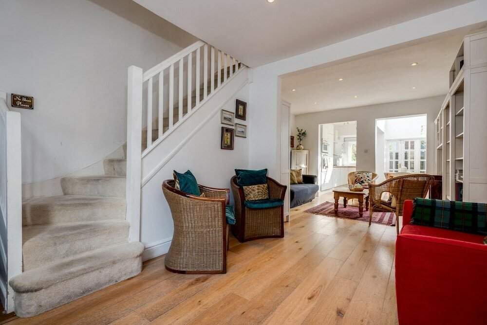 Фото The Old Bookbinders Retreat