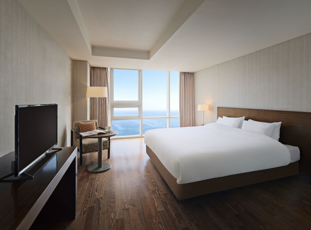 Фото Seacloud Hotel