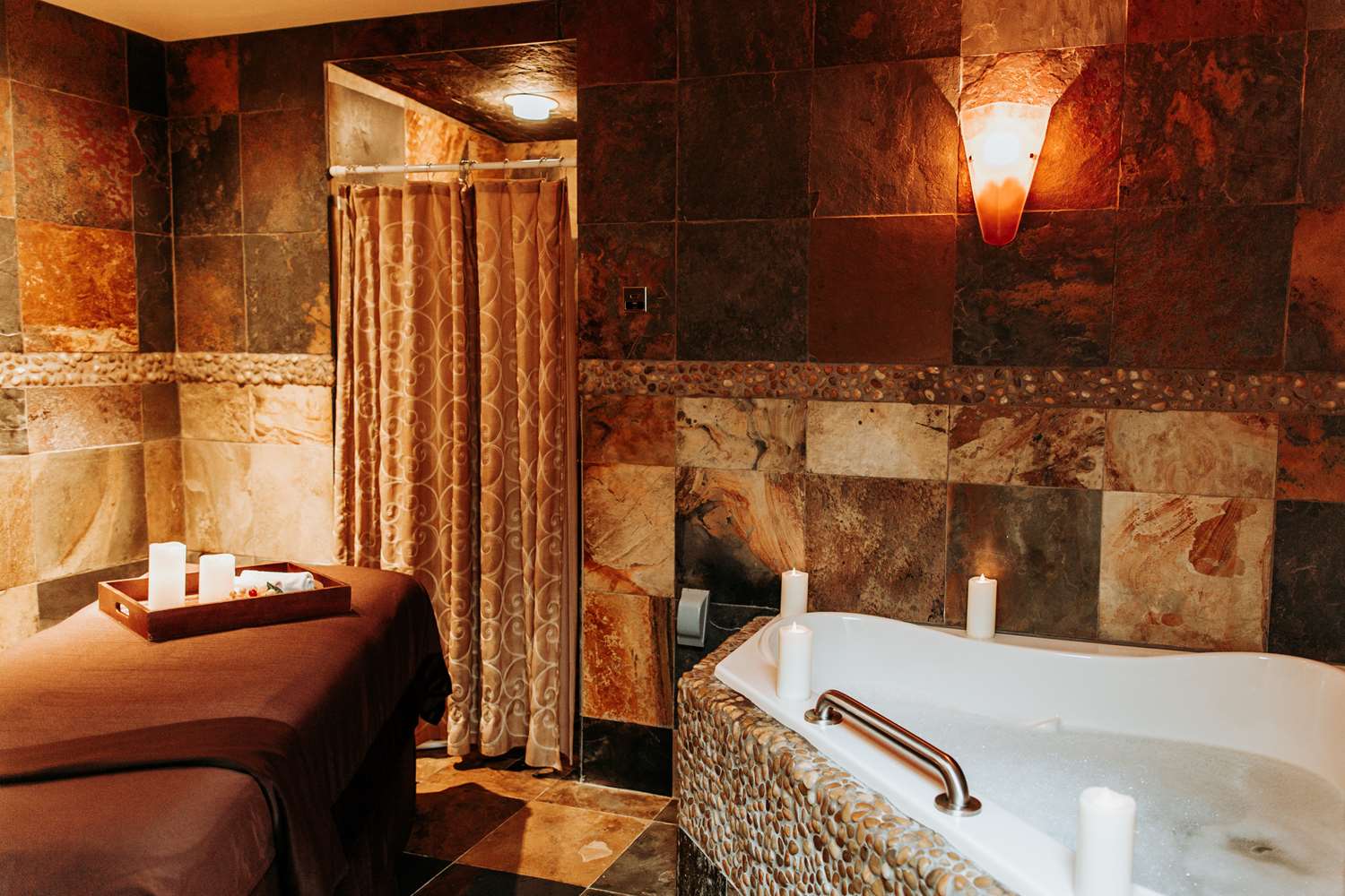 Фото Chrysalis Inn & SPA Bellingham, Curio Collection by Hilton