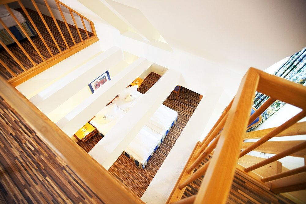 Фото Hotel Goldener Adler