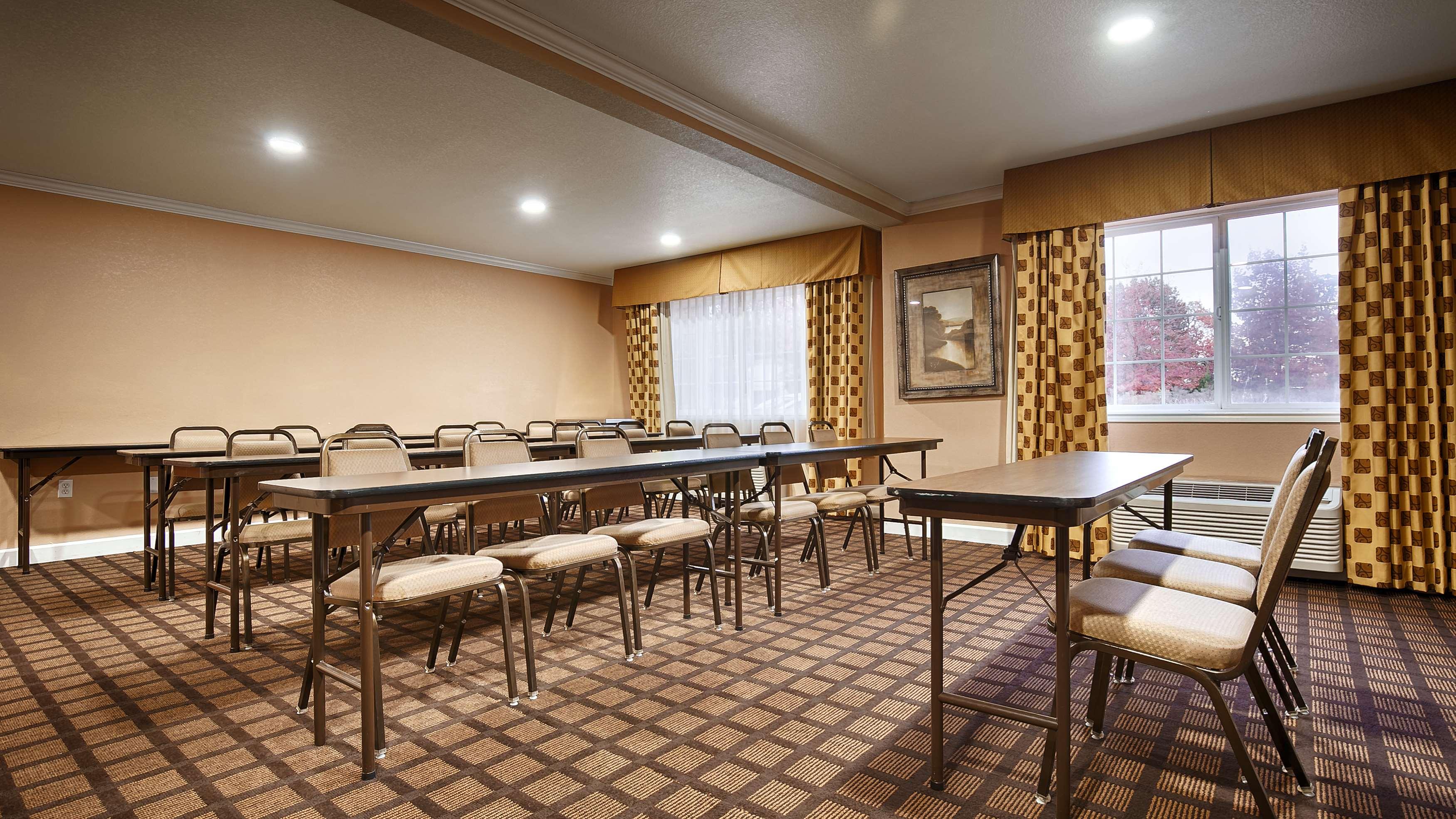 Фото Best Western Orchard Inn