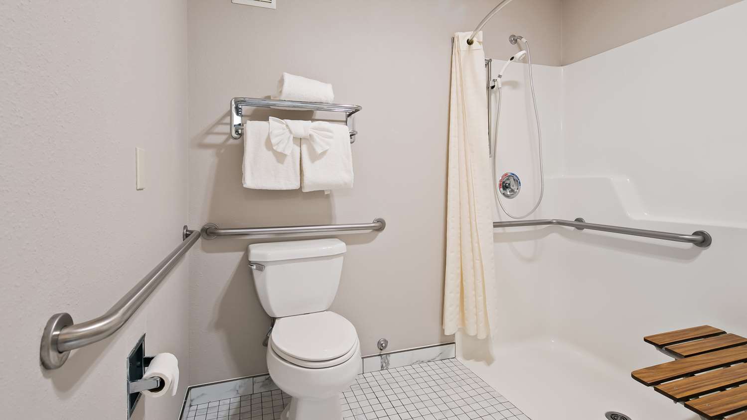 Фото Best Western Lighthouse Suites Inn