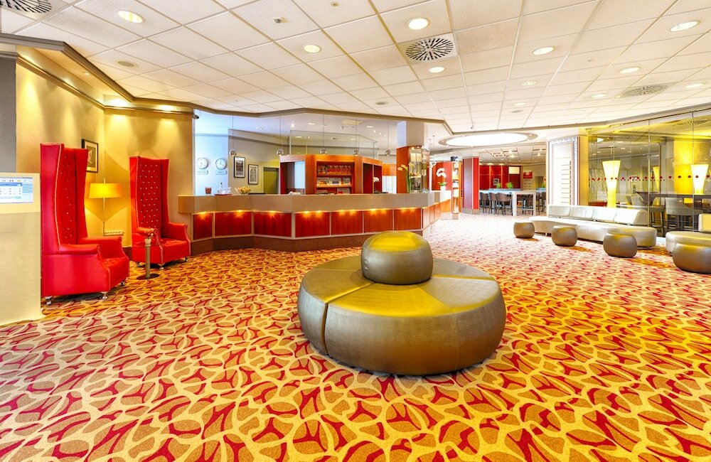 Фото Leonardo Hotel Köln