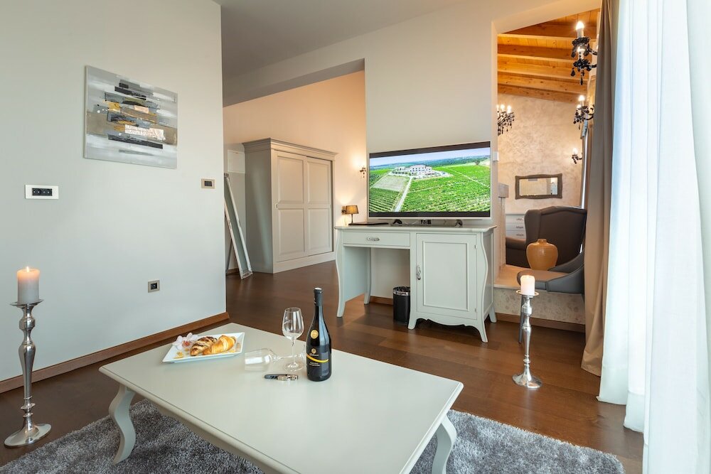 Фото Wine Residence Cattunar