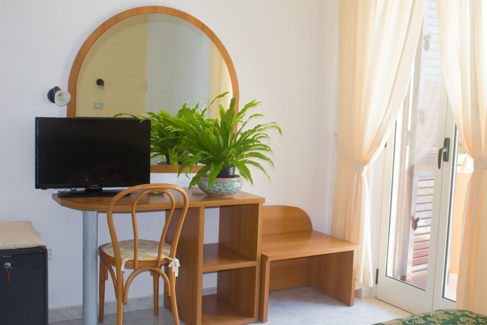 Фото Hotel Grotticelle