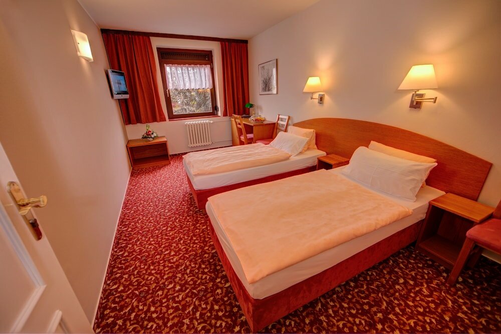 Фото Park Hotel Pruhonice
