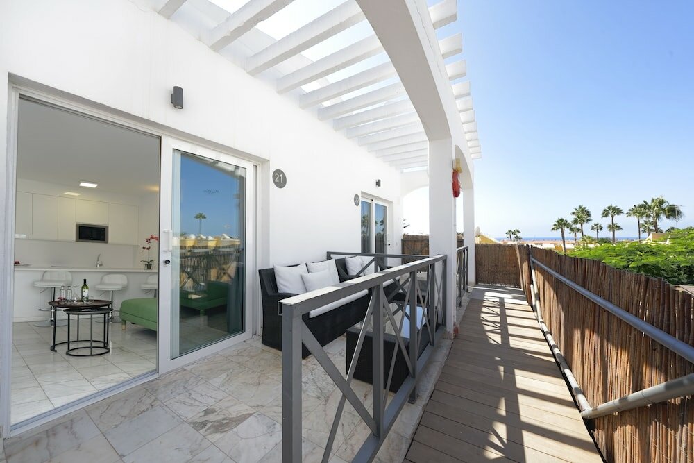 Фото Vista Bonita Gay & Lesbian only Resort