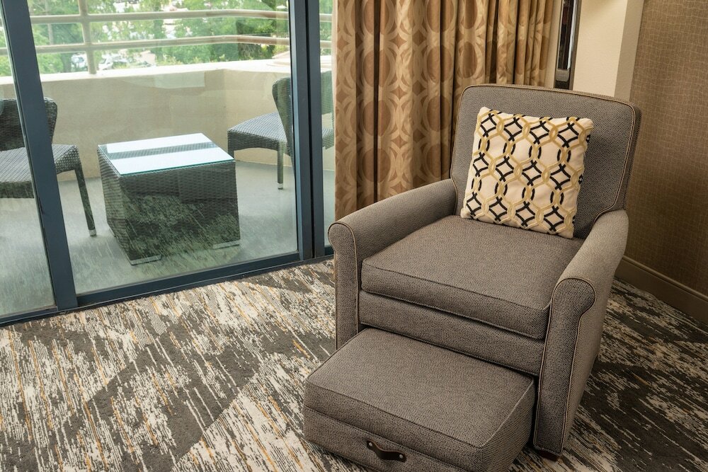 Фото Sheraton Tampa Brandon Hotel