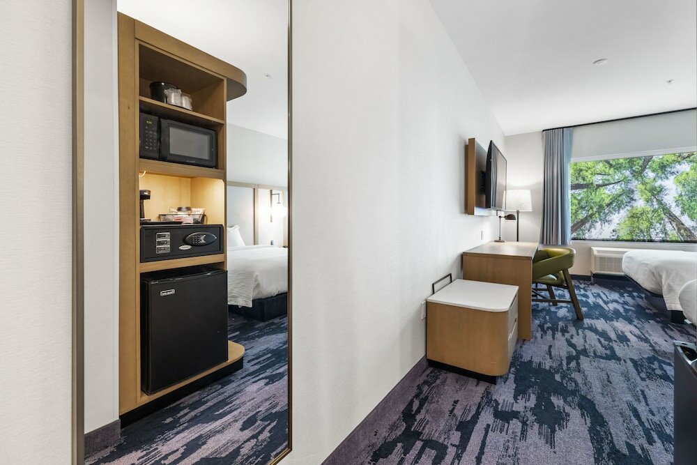 Фото Fairfield by Marriott Inn & Suites San Francisco Airport Oyster Point Area