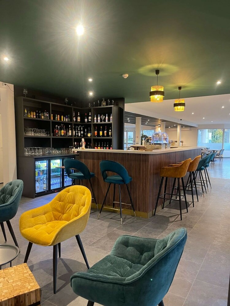 Фото Hotel Kyriad Saint Fargeau Ponthierry Apollonia