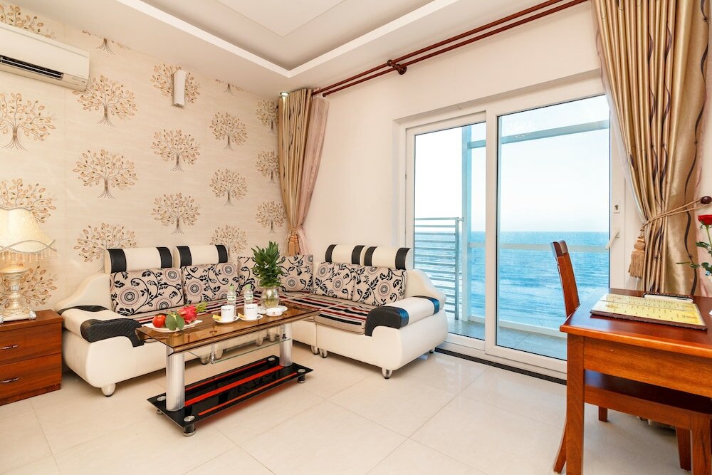 Фото Romeliess Hotel