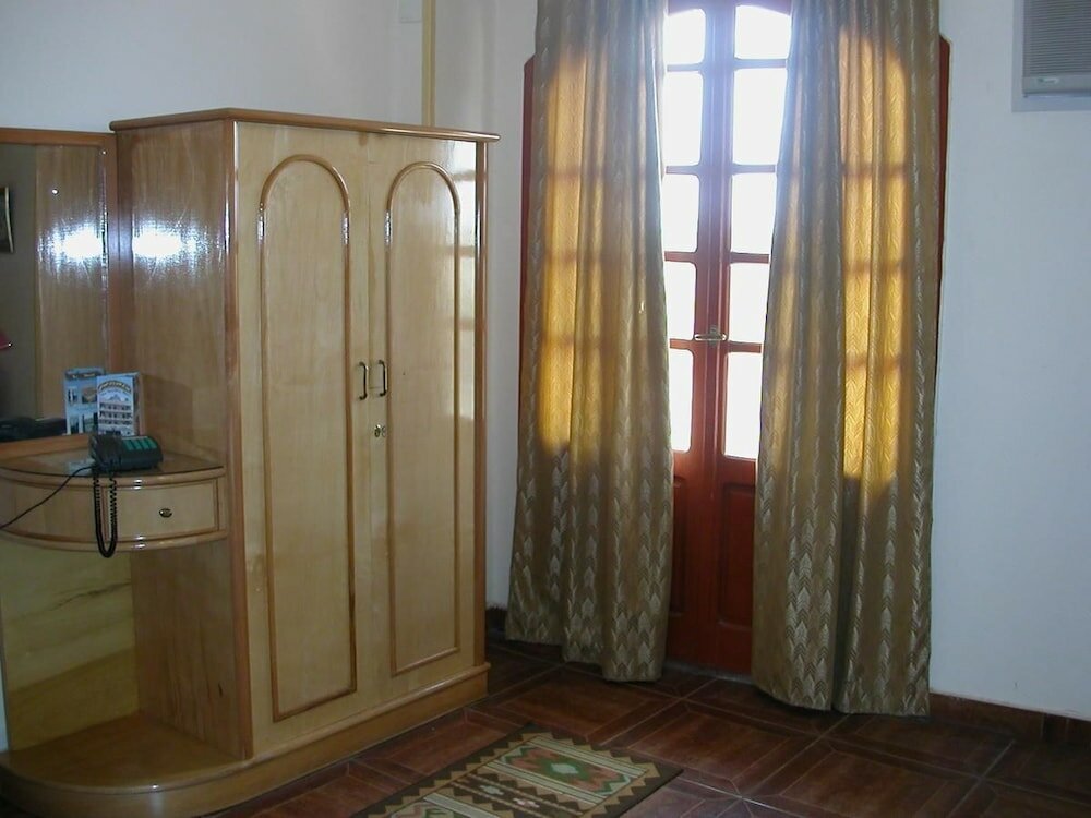 Фото High Way Hotel