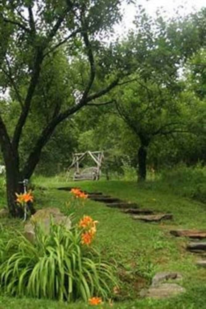 Фото Deerhill Inn