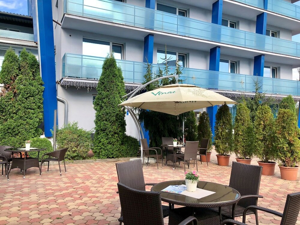 Фото Hotel Dixon