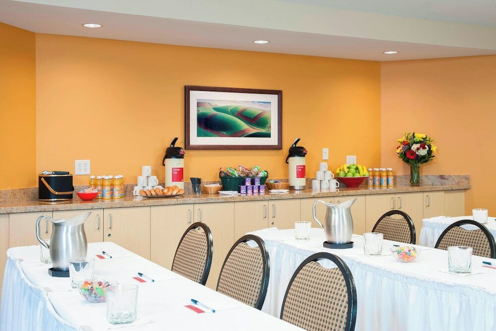 Фото Townplace Suites by Marriott Des Moines Urbandale