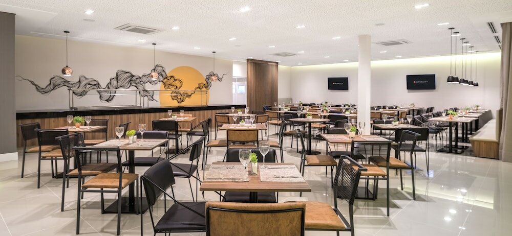 Фото Intercity Patio Pindamonhangaba