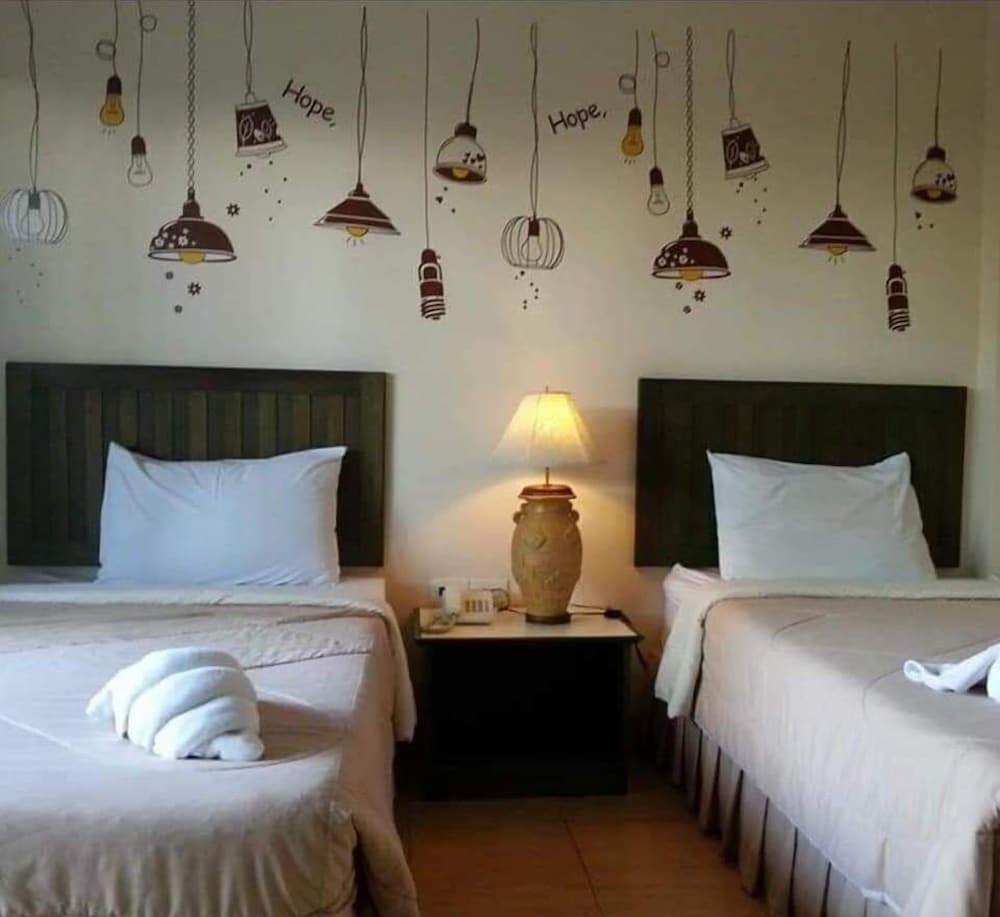 Фото Baan Suksiri Hotel