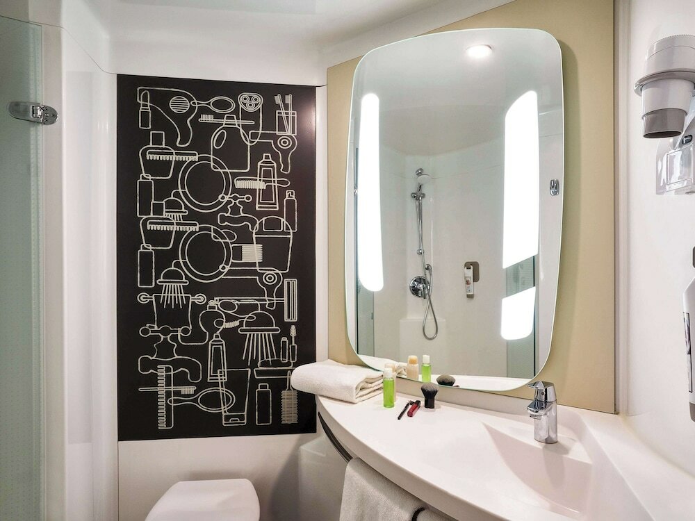 Фото Ibis Barcelona Meridiana