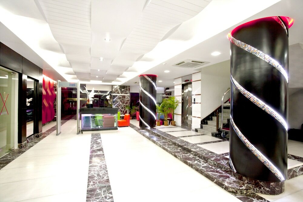Фото Innotel Luxury Business Hotel