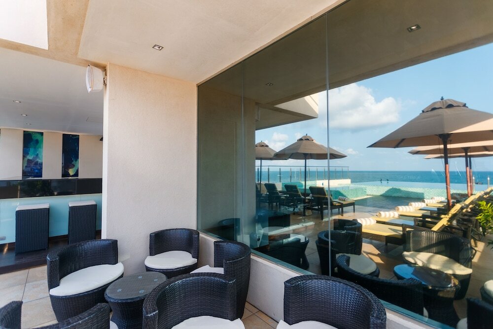 Фото Renuka City Hotel