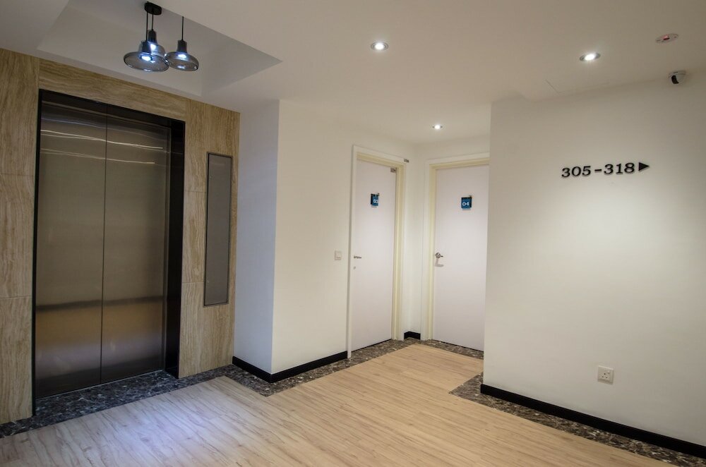 Фото 12fly Hotel