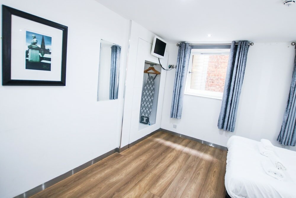 Фото Brunswick Merchant City Hotel