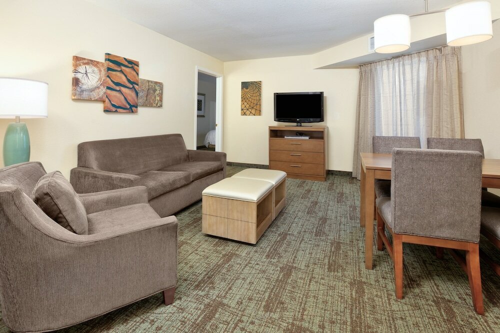Фото Staybridge Suites Corning, an Ihg Hotel