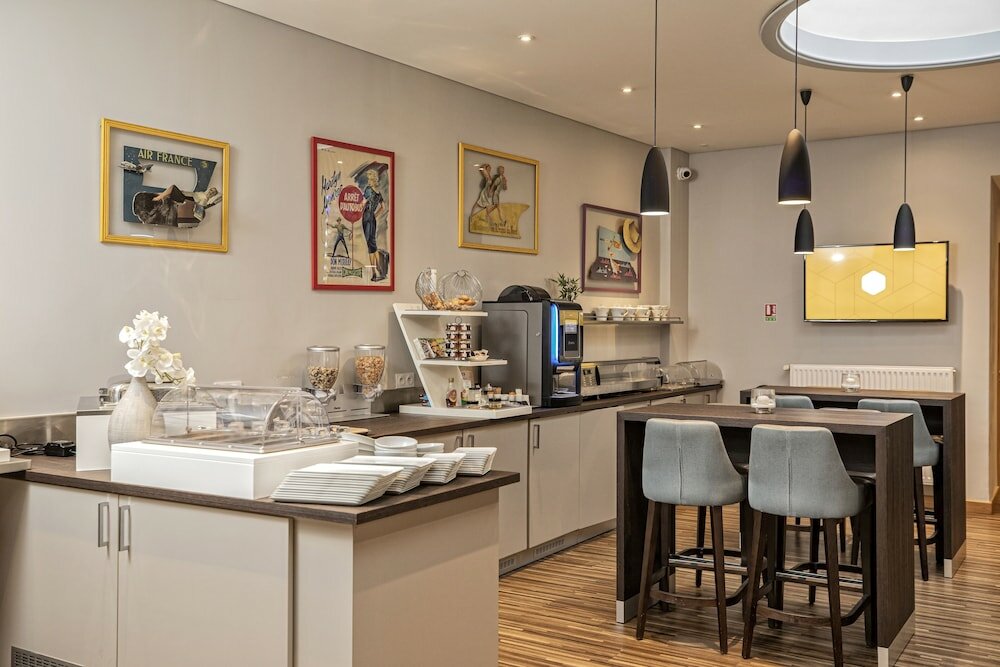 Фото Hôtel d'Orléans