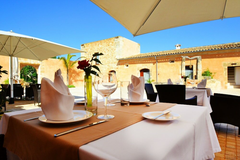 Фото Bennoc Petit Hotel