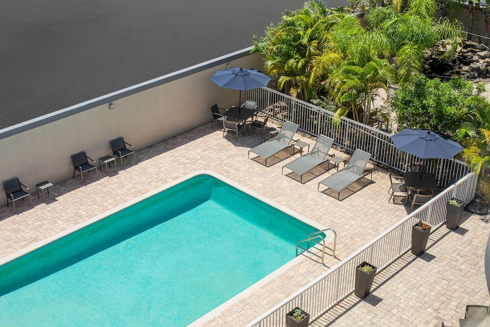 Фото Courtyard by Marriott Tampa Oldsmar