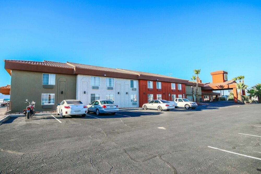 Фото Sunrise Inn Hotel