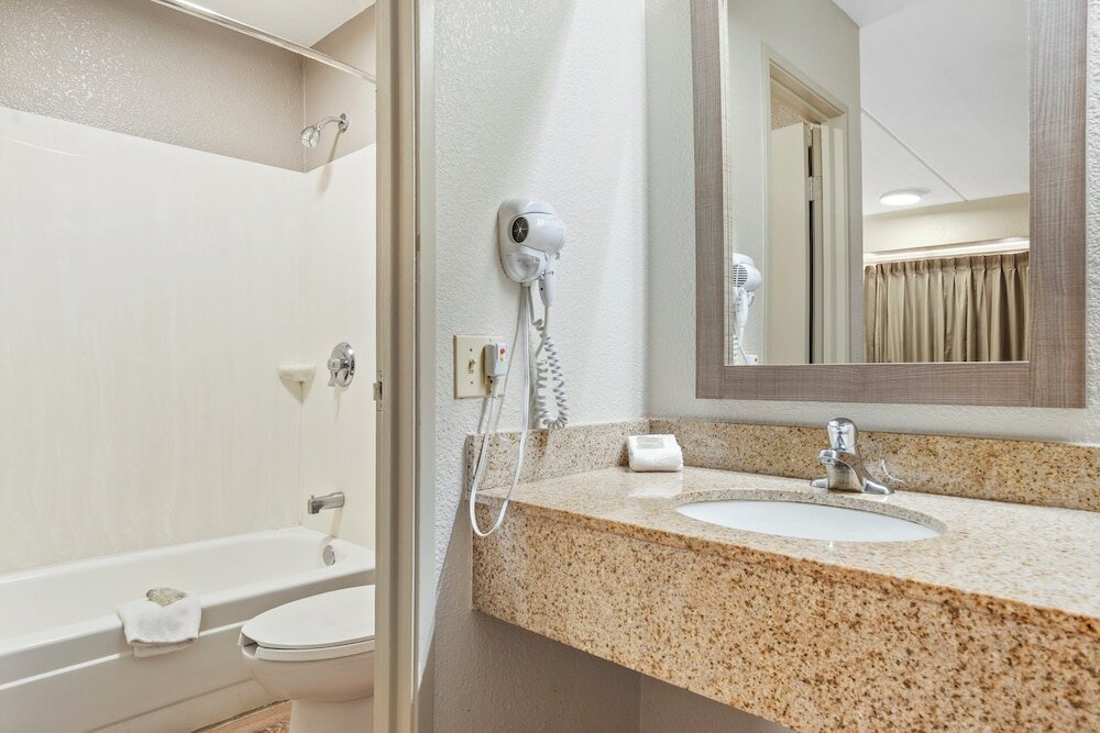 Фото Red Roof Inn West Monroe