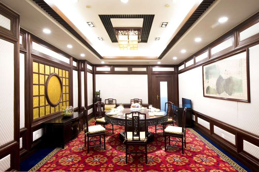 Фото Pine City Hotel