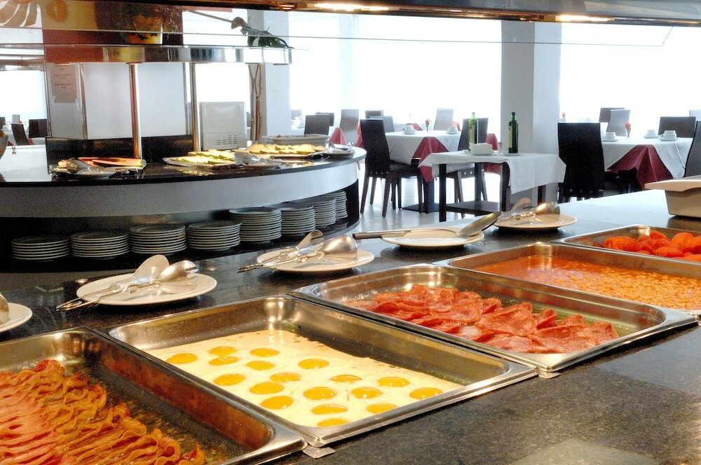 Фото Evenia President Hotel