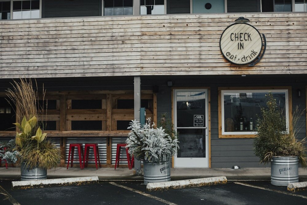 Фото Ashore Hotel