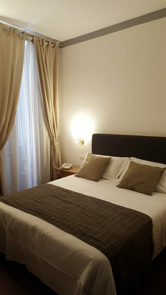 Hotel Hotel Real Orto Botanico, Naples, photo