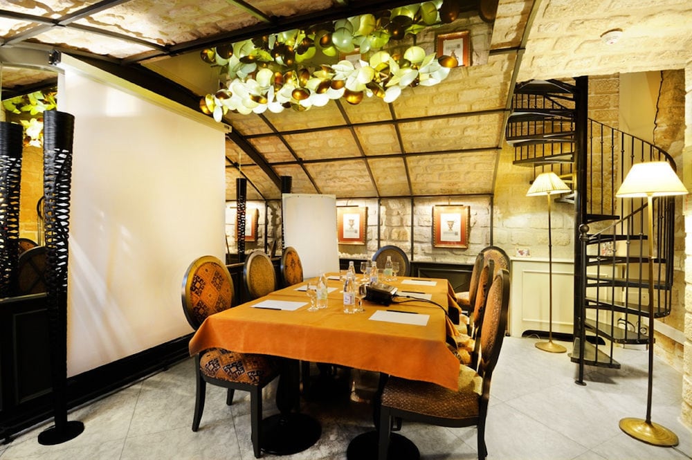 Фото Hôtel des Grands Hommes