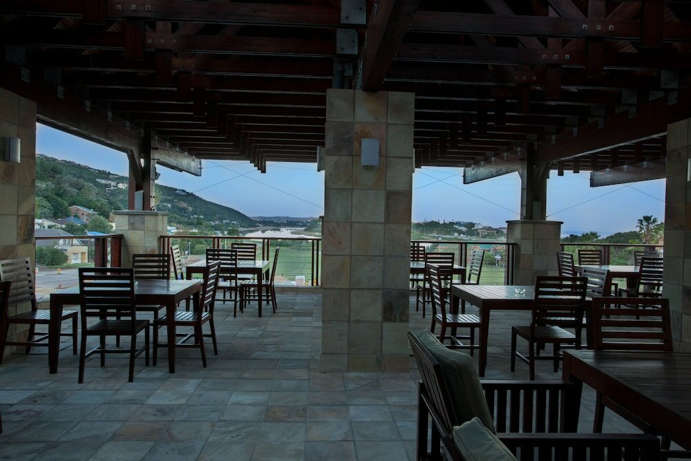 Фото The Wilderness Hotel