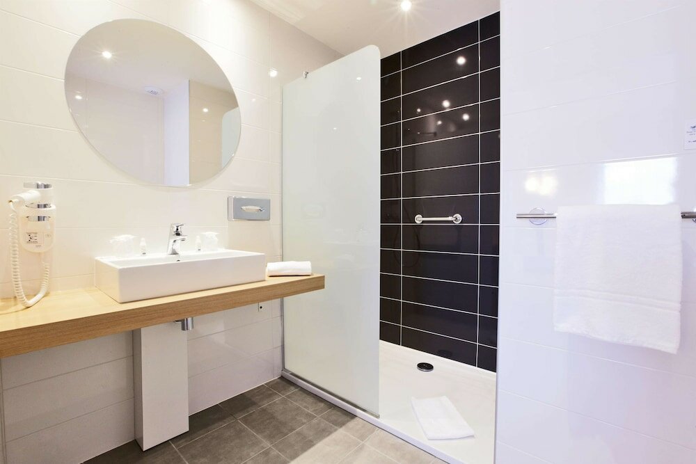 Фото Hotel Kyriad Le Mans Est