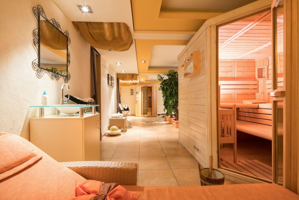 Фото Hotel Isartor